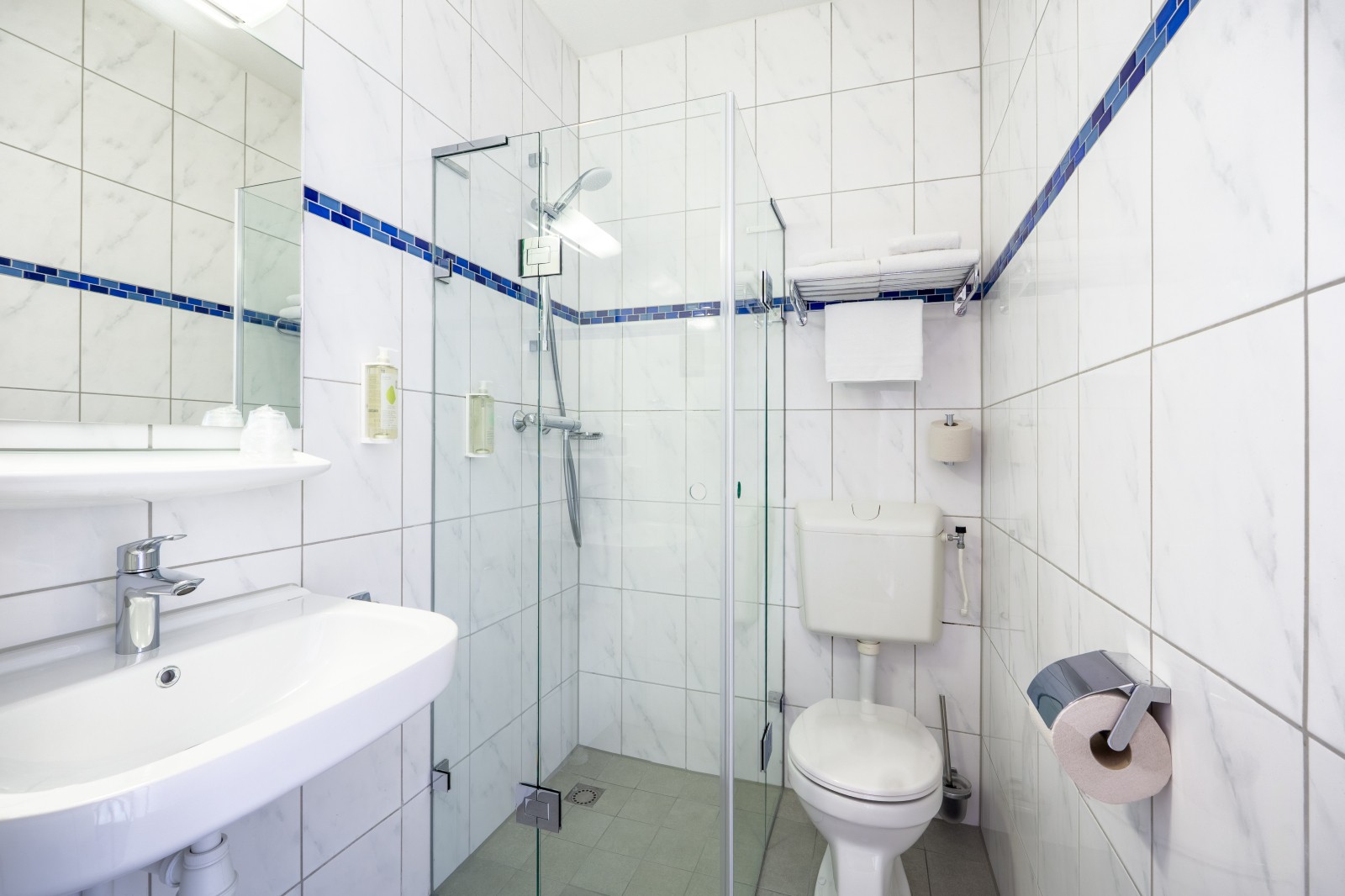 DB_Standaardkamer_badkamer01.jpg